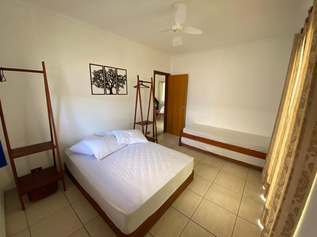 Vila Lorenzi & Apartamentos Ubatuba Exterior photo